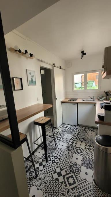 Maisonnette Avec Jardin Proche Paris Сен-Манде Экстерьер фото